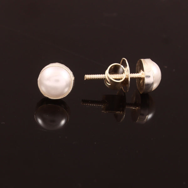 Pearl Earring